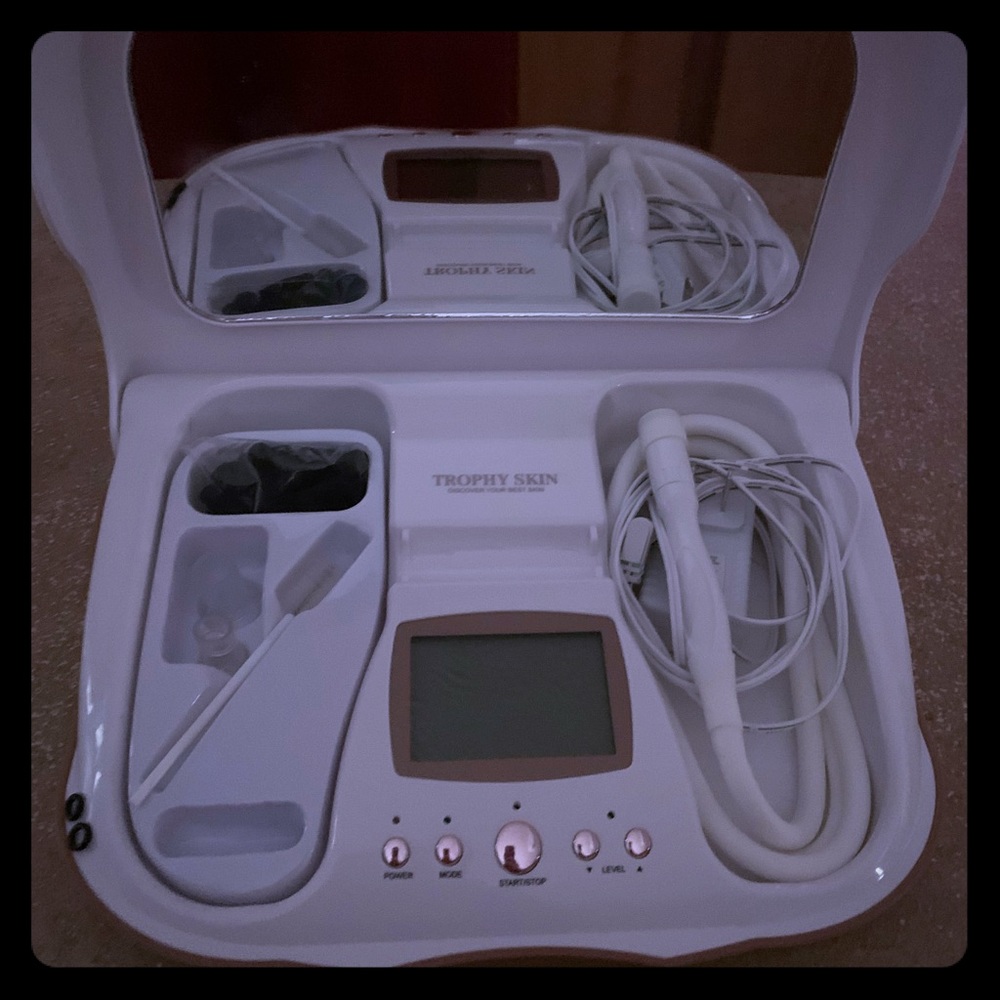 MicrodermMD by trophy skin Sensitive Microderm